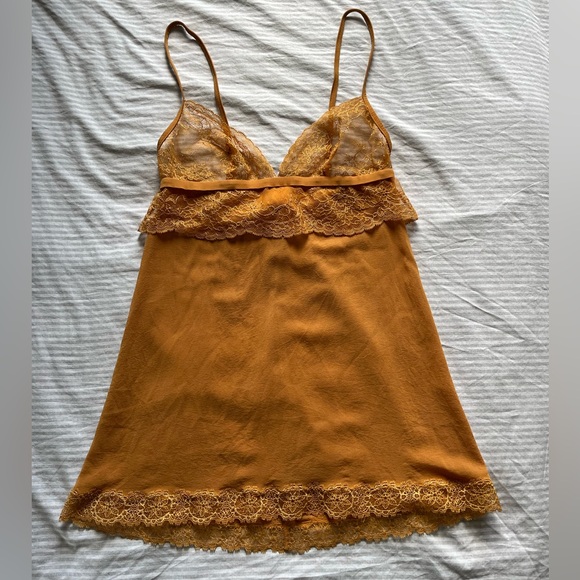 La Perla Soft Leavers Silk Lace Slip - Picture 2 of 11